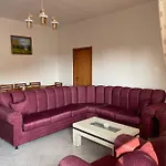 Villa Joli - 120Sqm - 3 Bedroom - 2 Baths House With Yard & Parking In Central Vlore