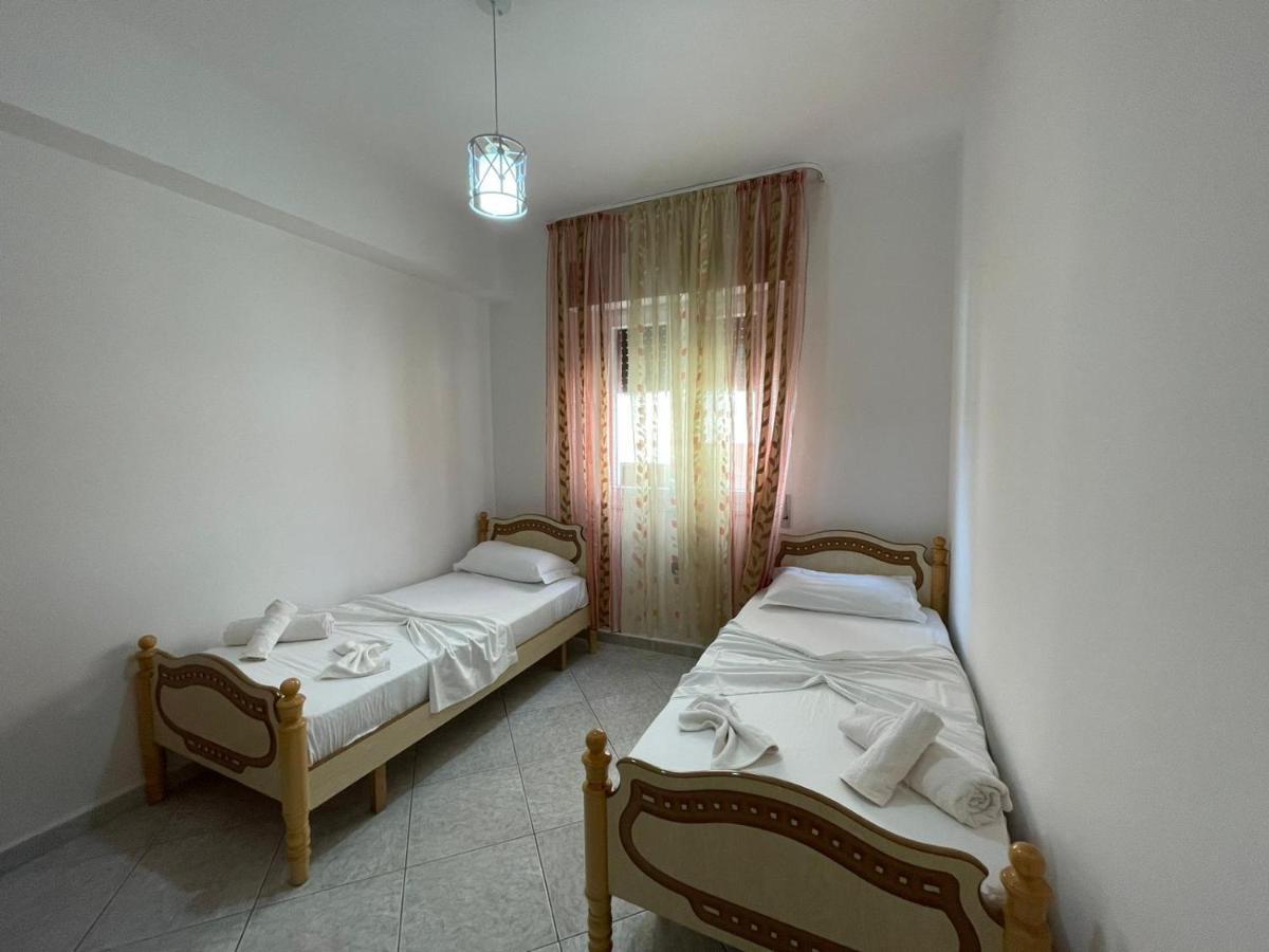 Joli - 120sqm - 3 Bedroom - 2 Baths House With Yard & Parking In Casa vacanze *