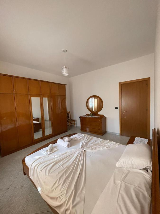 Joli - 120sqm - 3 Bedroom - 2 Baths House With Yard & Parking In